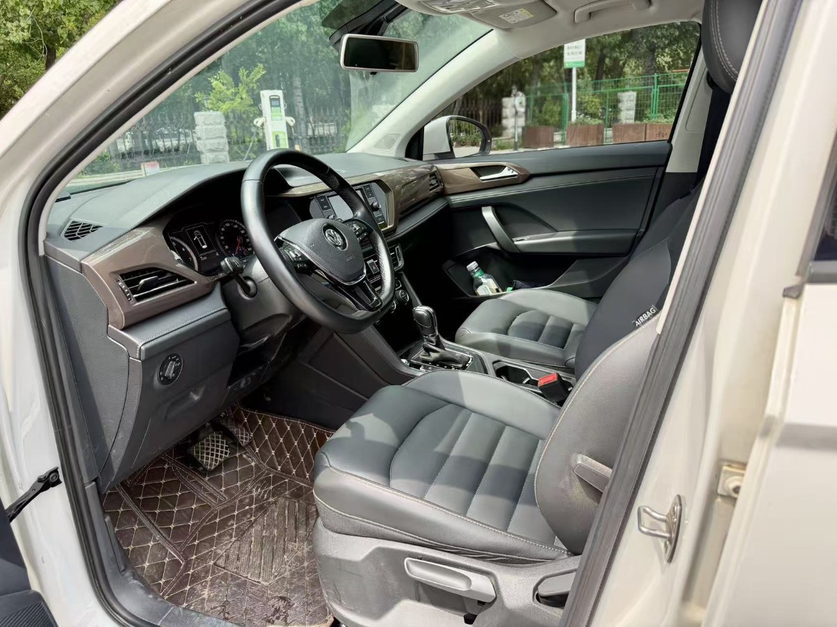 Volkswagen Tharu 2020 #2 Volkswagen Tharu 2020 car image #2