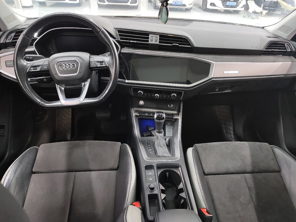 Audi Q3 2020 #6 Audi Q3 2020 car image #6