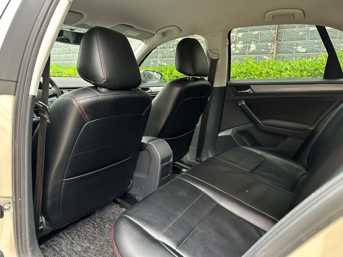 Volkswagen Bora 2018 car image #9