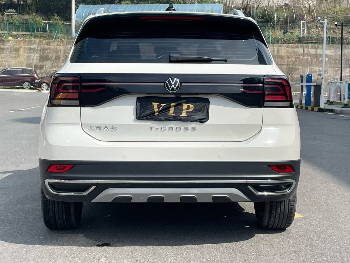 Volkswagen T-Cross 2021 car image #7