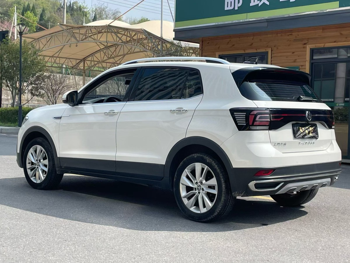 Volkswagen T-Cross 2021 car image #6
