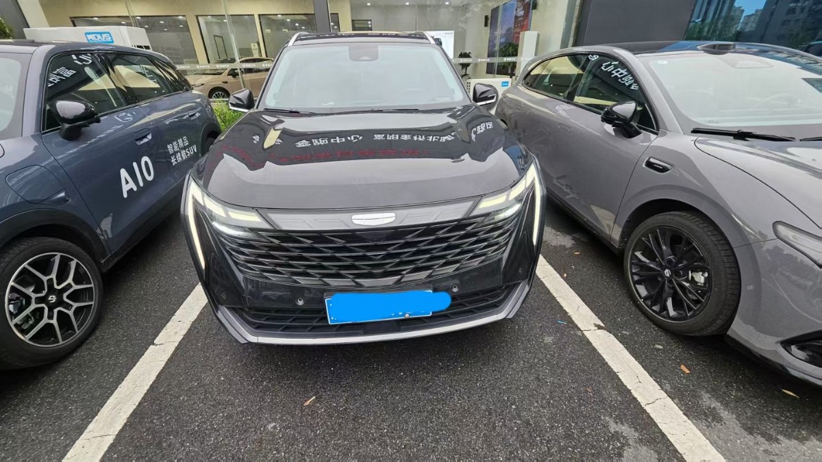 GEELY Boyue L 2023 car image #2