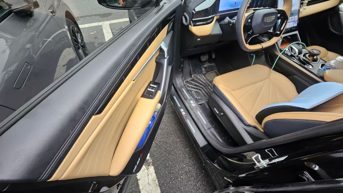 GEELY Boyue L 2023 car image #5