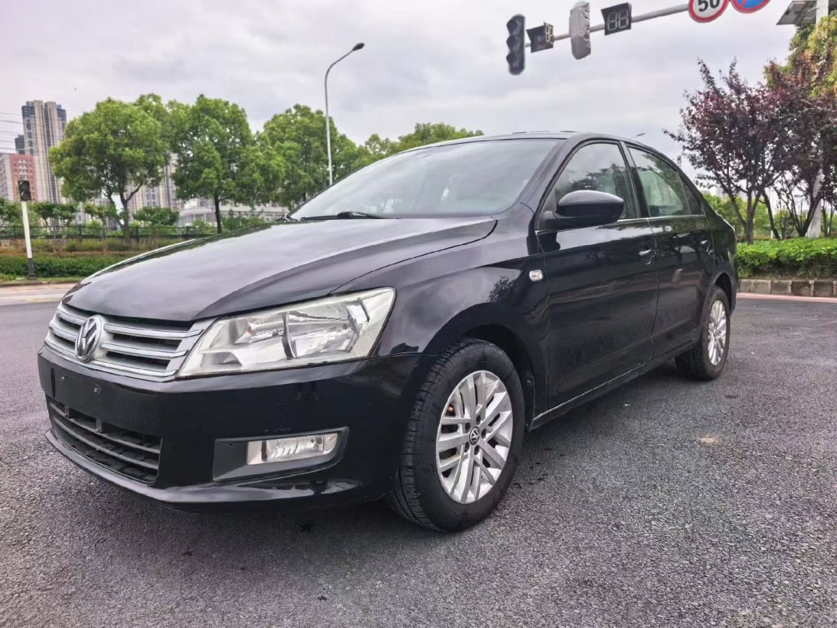 Volkswagen Santana 2013 Volkswagen Santana 2013 car image
