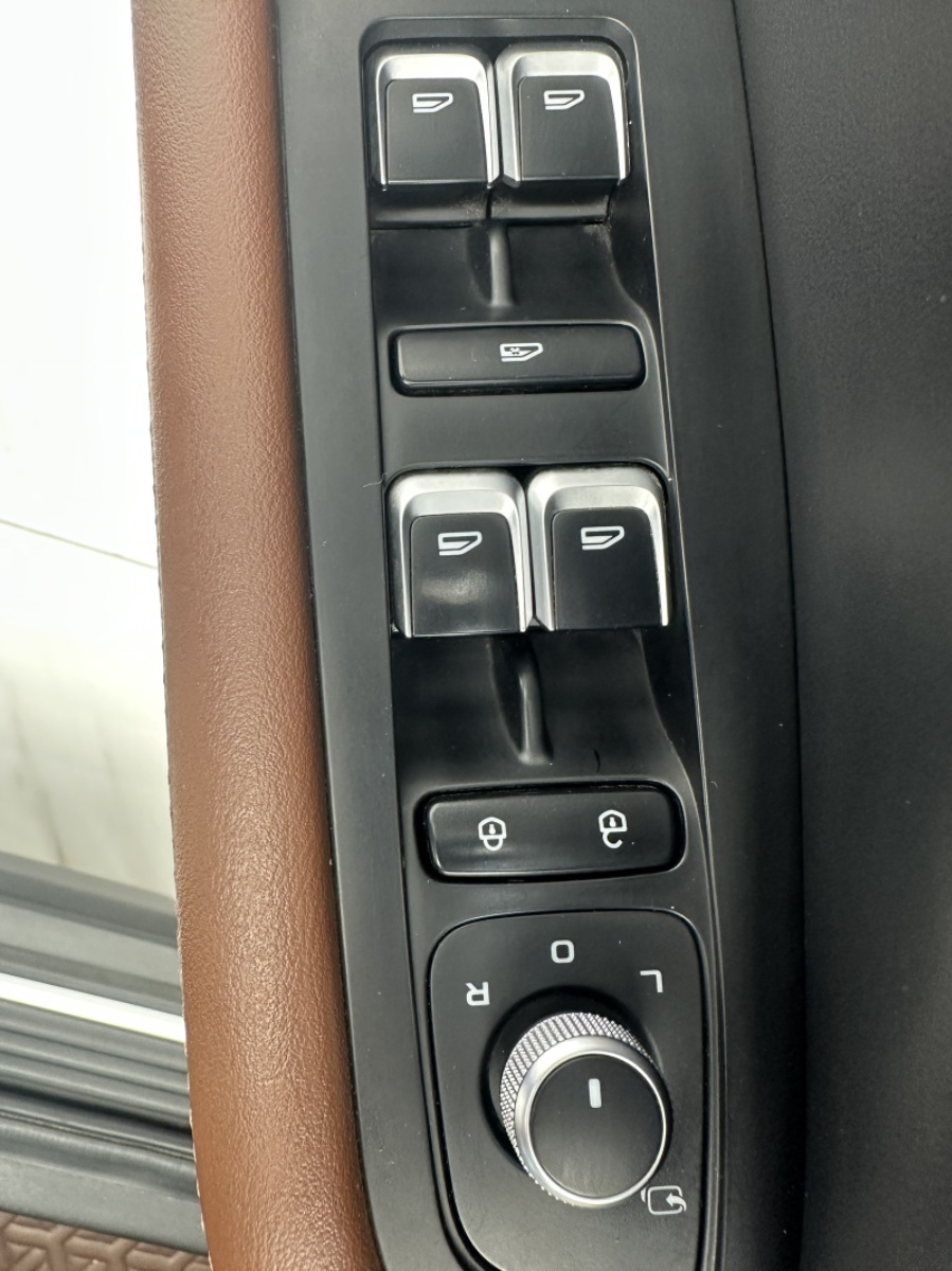 GEELY Vision X6 2021 car image #12