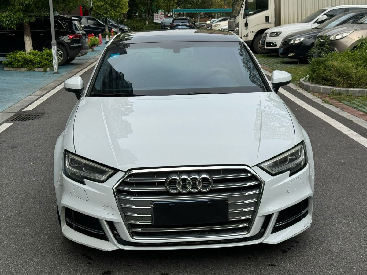 Audi A3 2020 car image #2