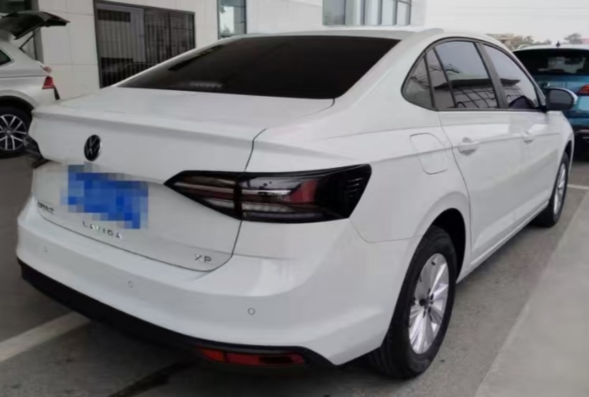 Volkswagen Lavida 2025 car image #2