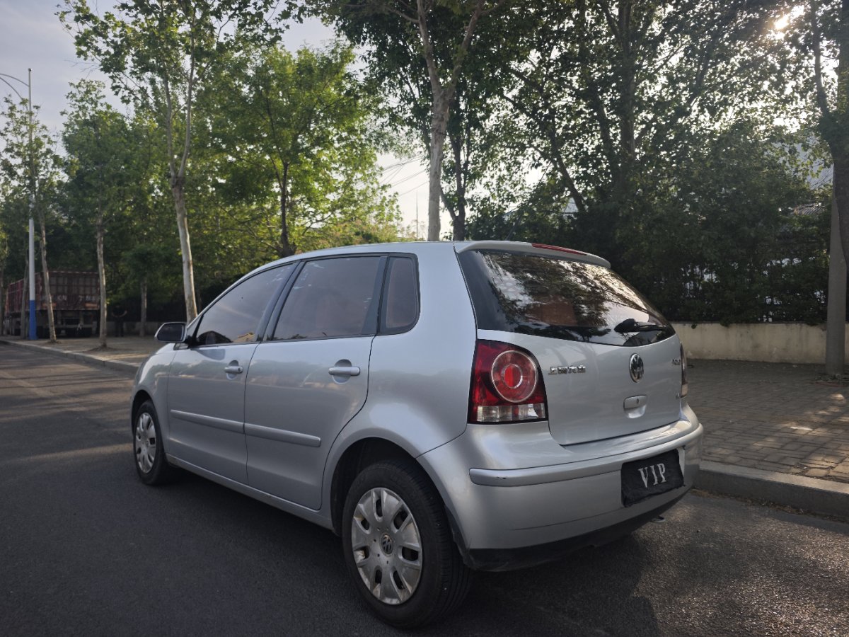 Volkswagen Polo 2008 car image #3