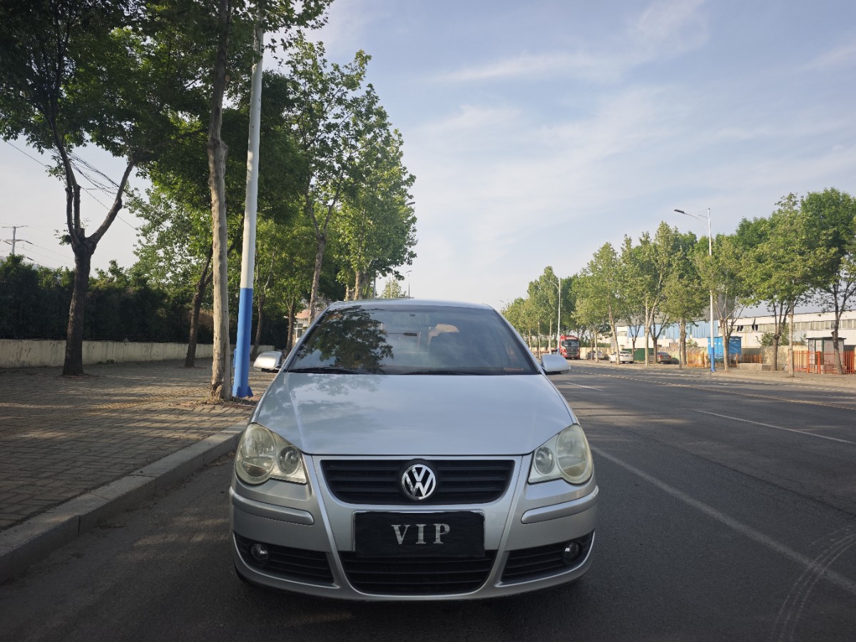 Volkswagen Polo 2008 car image #2