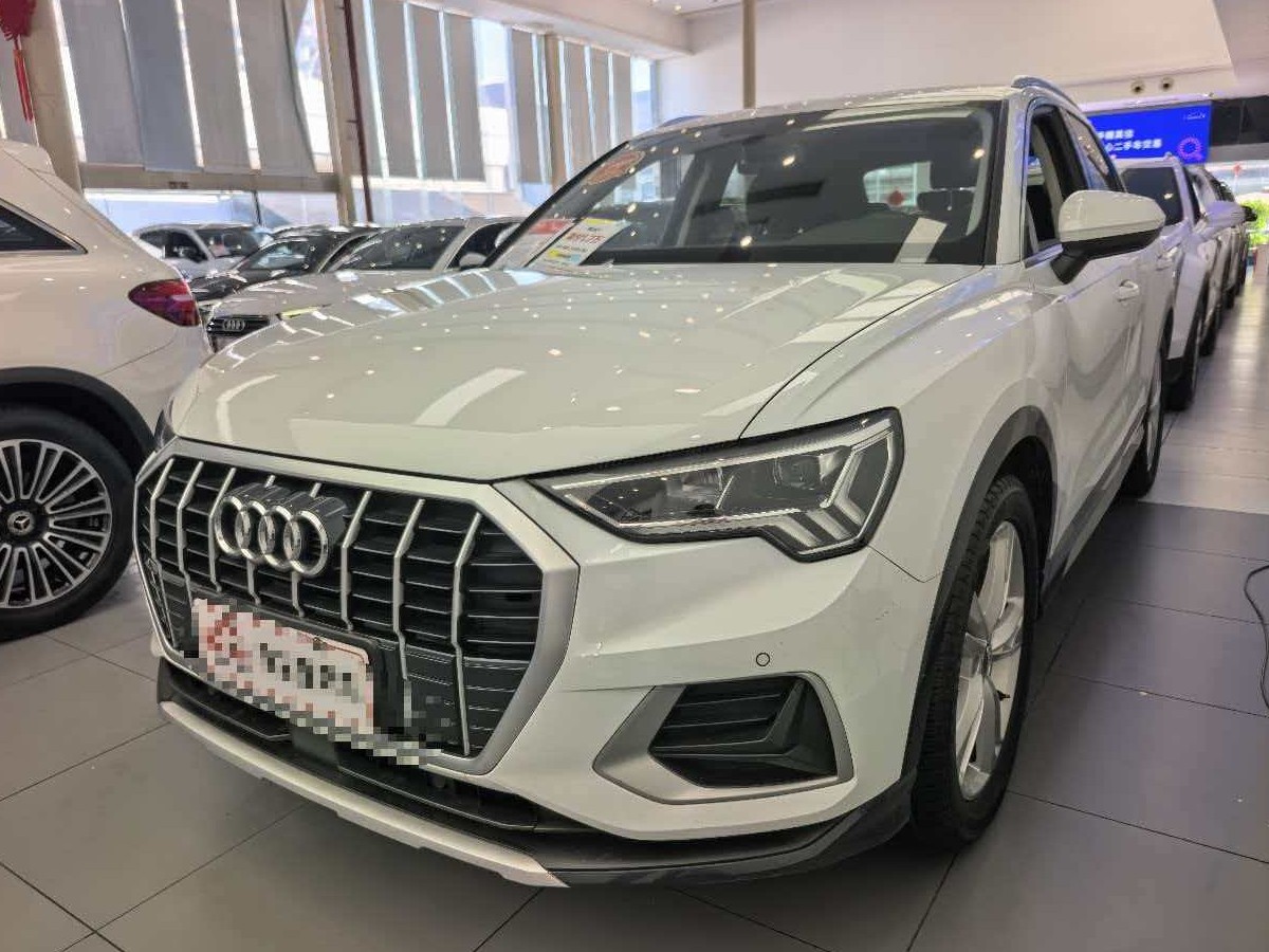 Audi Q3 2019 Audi Q3 2019 car image