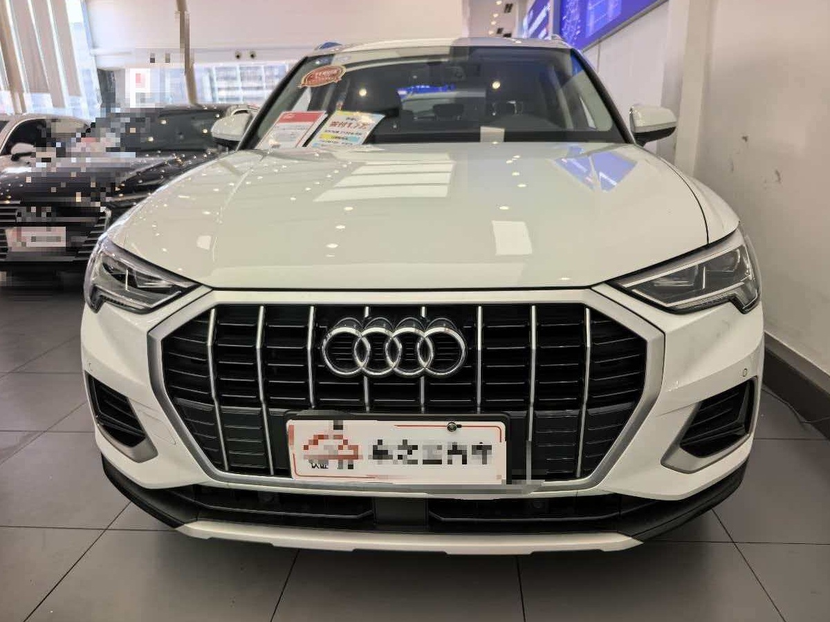 Audi Q3 2019 #2 Audi Q3 2019 car image #2