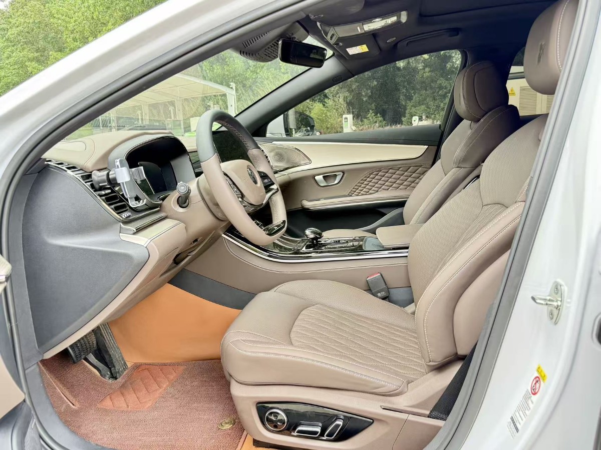 BYD Han 2024 immagine di auto #2