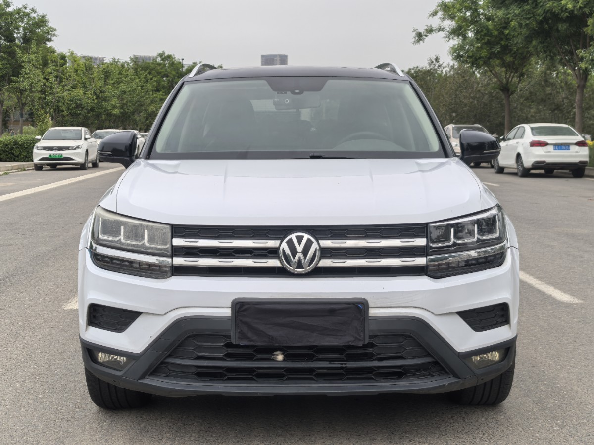 Volkswagen Tharu 2019 car image #2