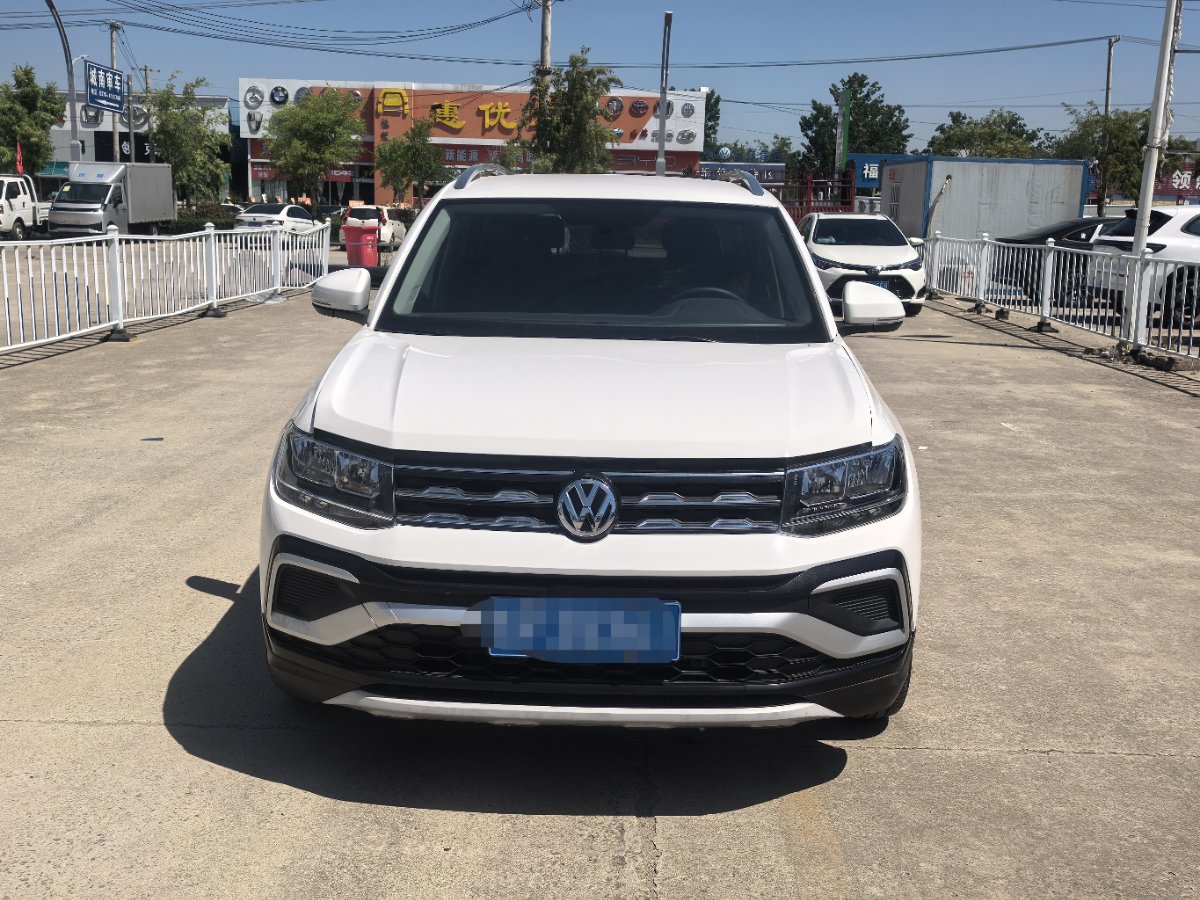 Volkswagen T-Cross 2022 car image #2