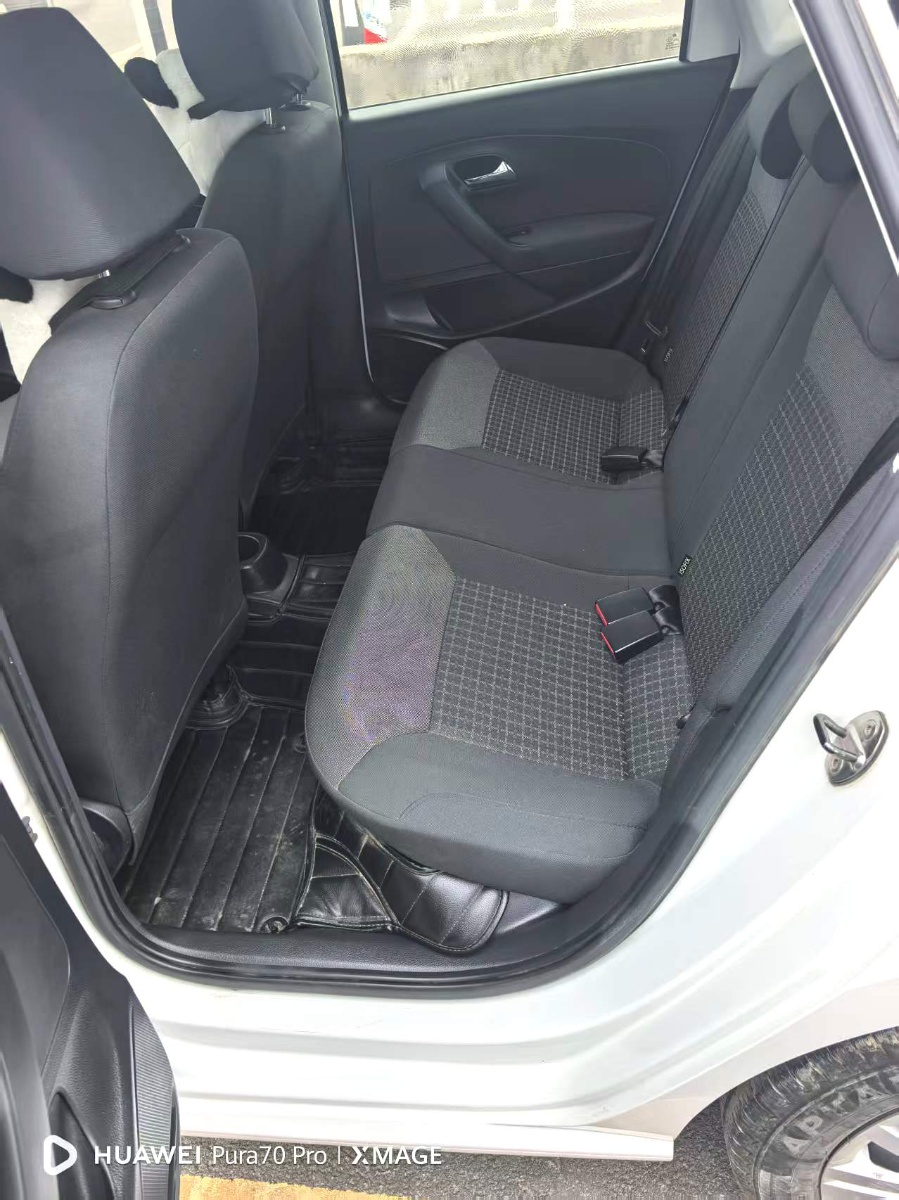 Volkswagen Polo 2019 car image #4