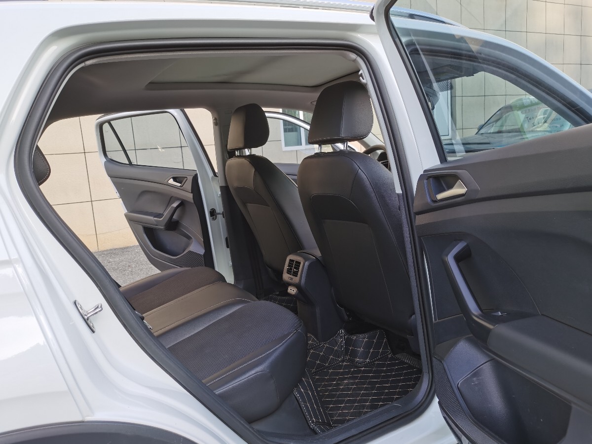 Volkswagen Tacqua 2023 car image #11