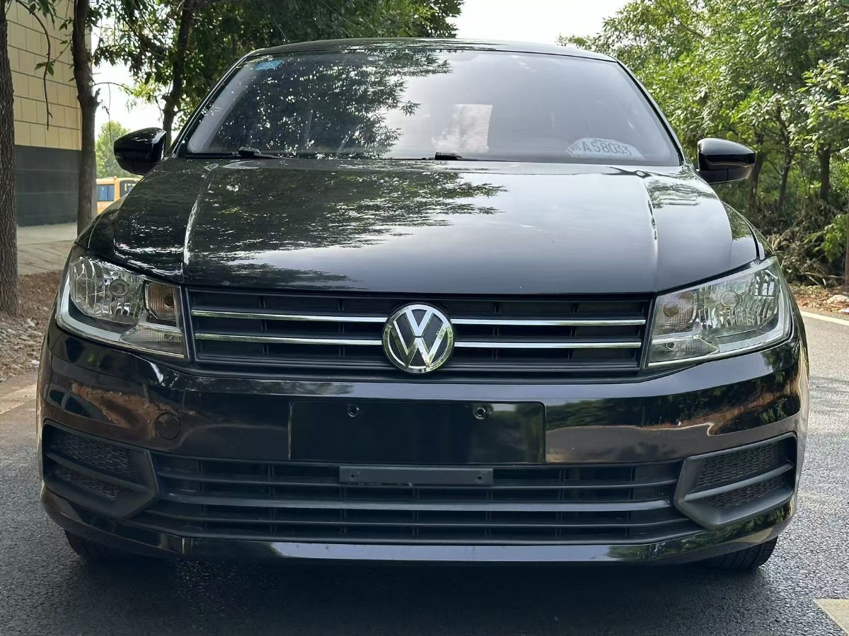 Volkswagen Santana 2020 car image 