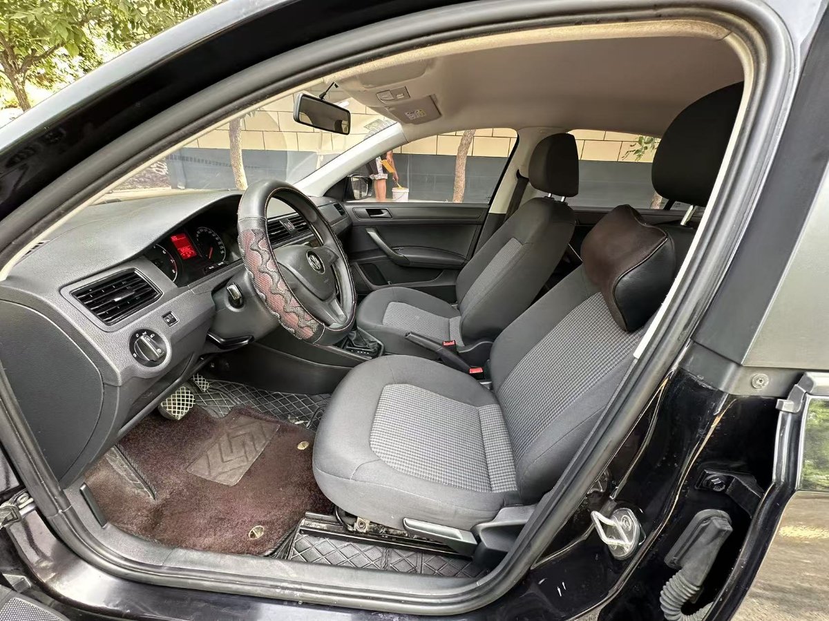 Volkswagen Santana 2020 car image #4