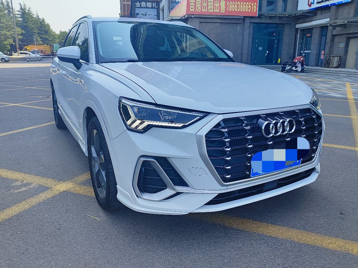 Audi Q3 2019 #2 Audi Q3 2019 car image #2