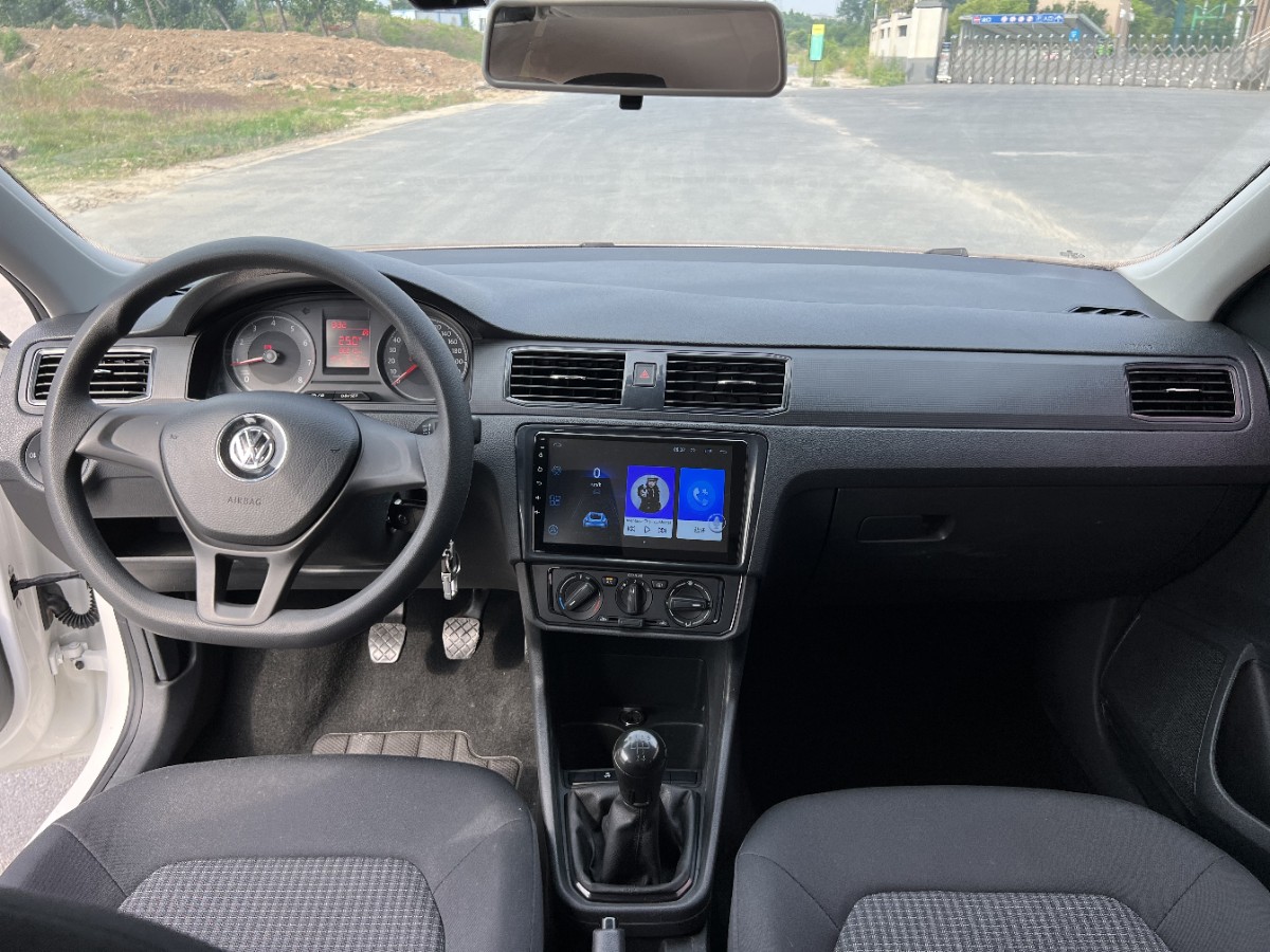 Volkswagen Santana 2019 car image #4