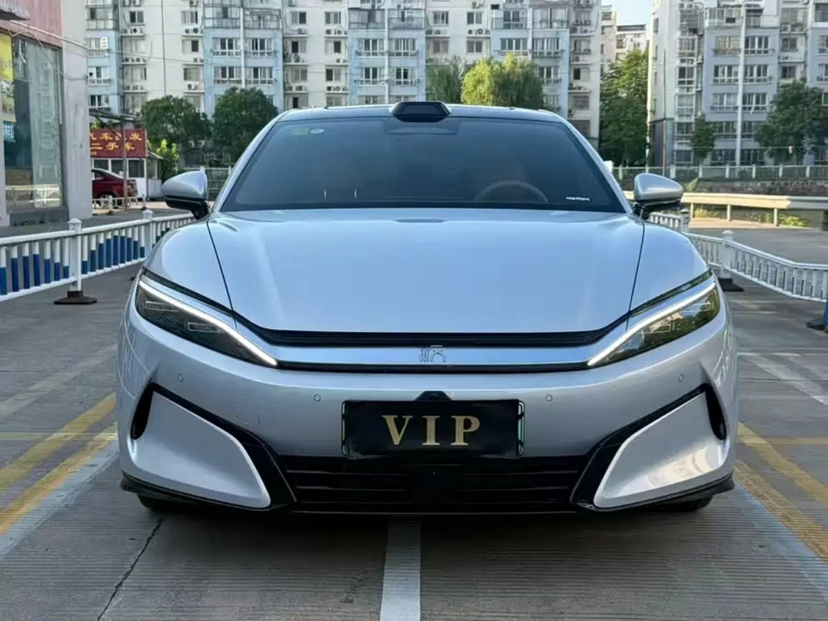BYD HanL 2026 BYD HanL 2026 car image