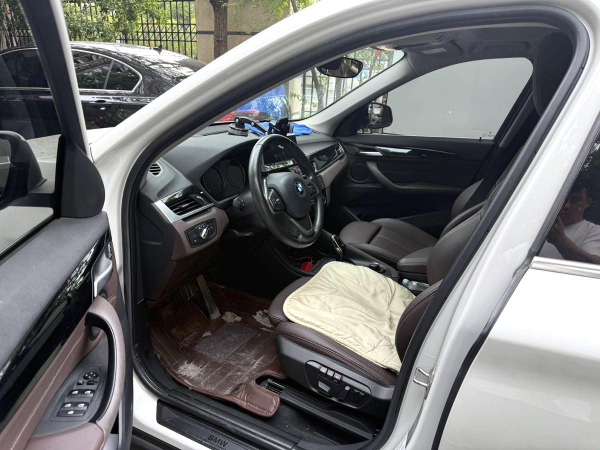 BMW X1 2020 car image #2