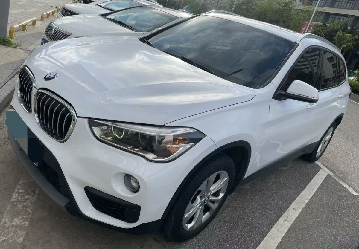 BMW X1 2016 BMW X1 2016 car image