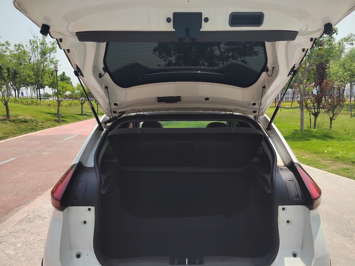 Chery Tiggo 3x 2023 car image #12