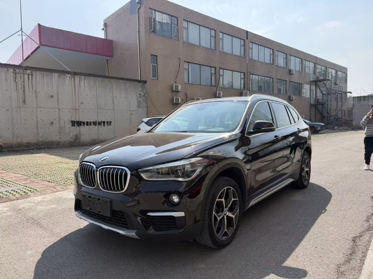 BMW X1 2018 BMW X1 2018 car image