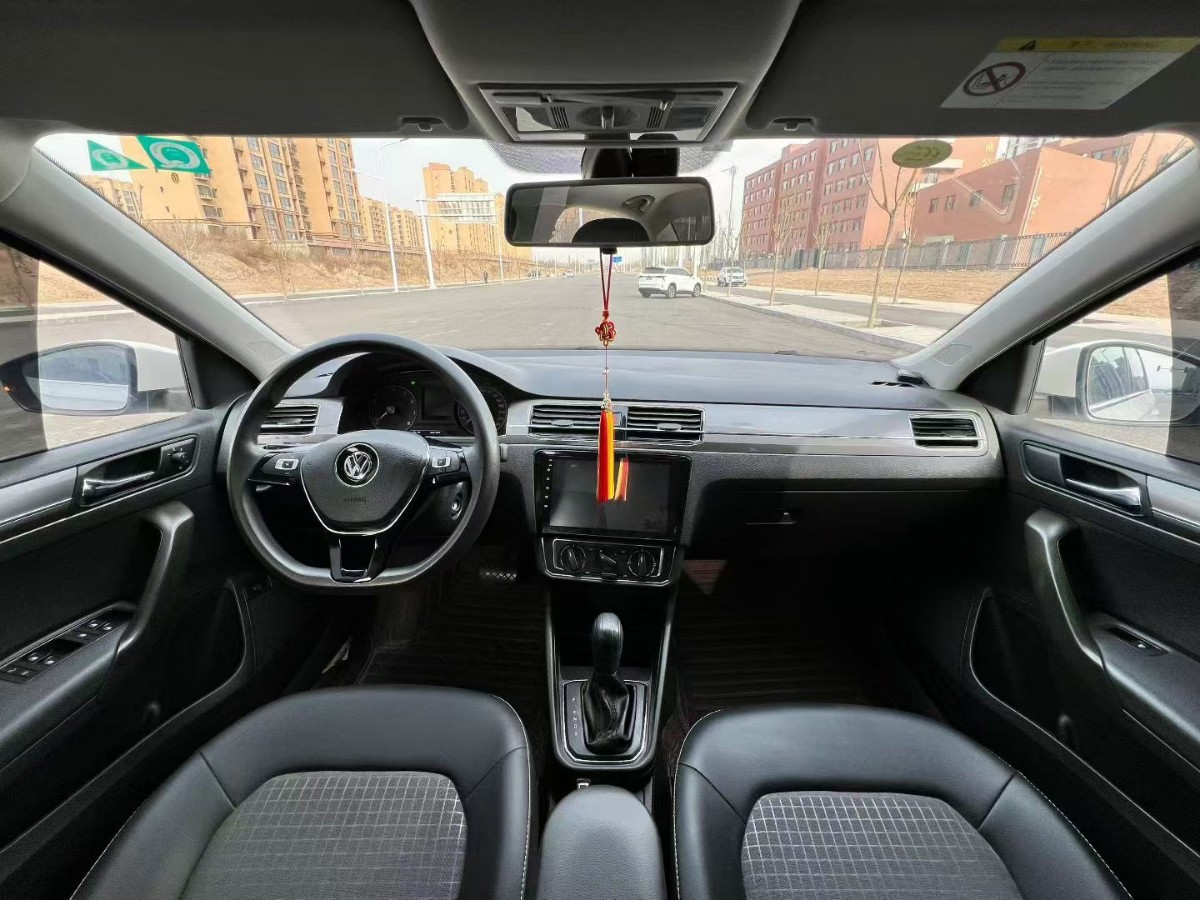 Volkswagen Santana 2017 #5 Volkswagen Santana 2017 car image #5