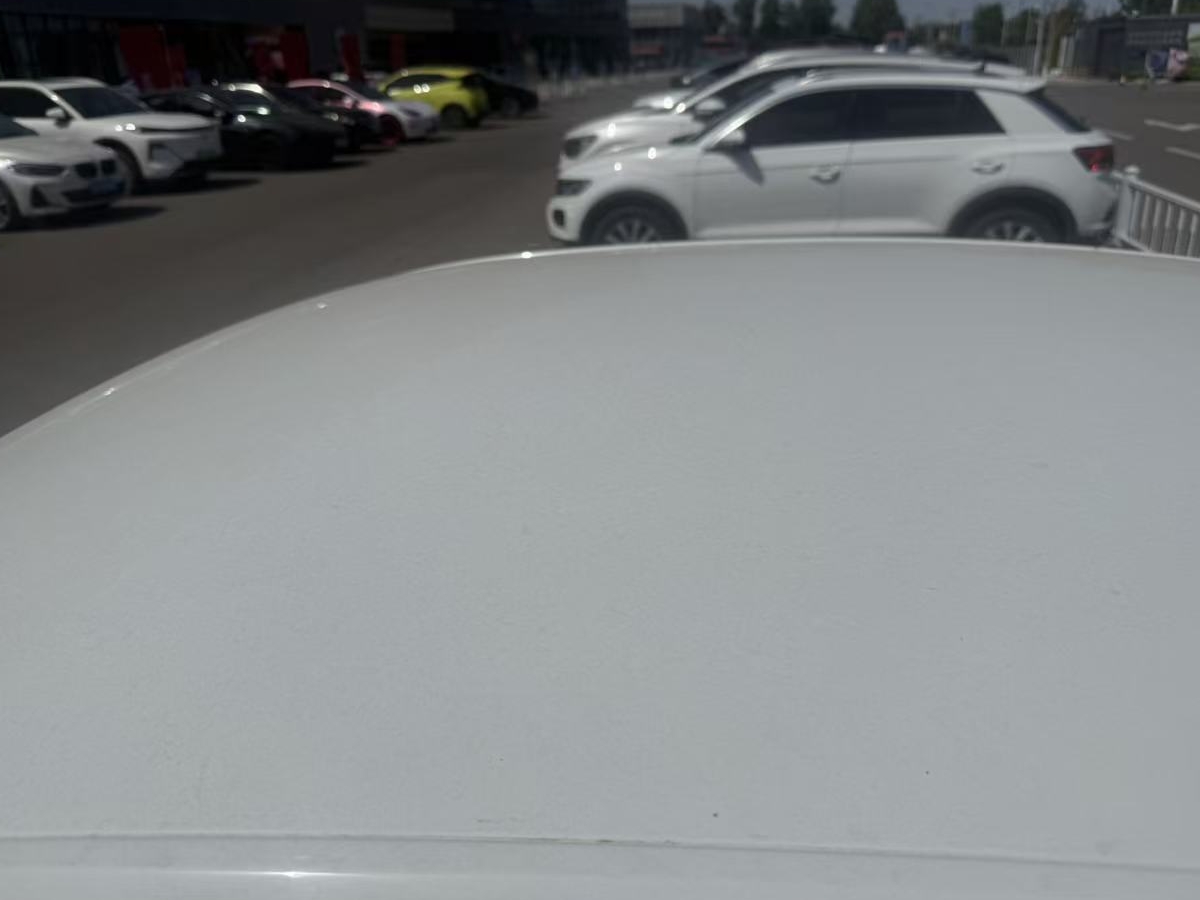 Volkswagen Lavida 2025 car image #3