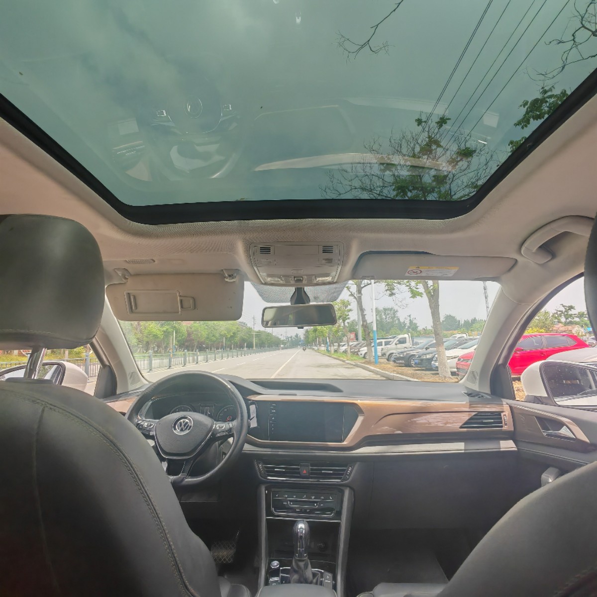 Volkswagen Tharu 2021 car image #5