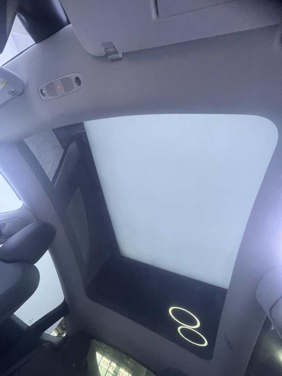 Tesla Model Y 2021 car image #9