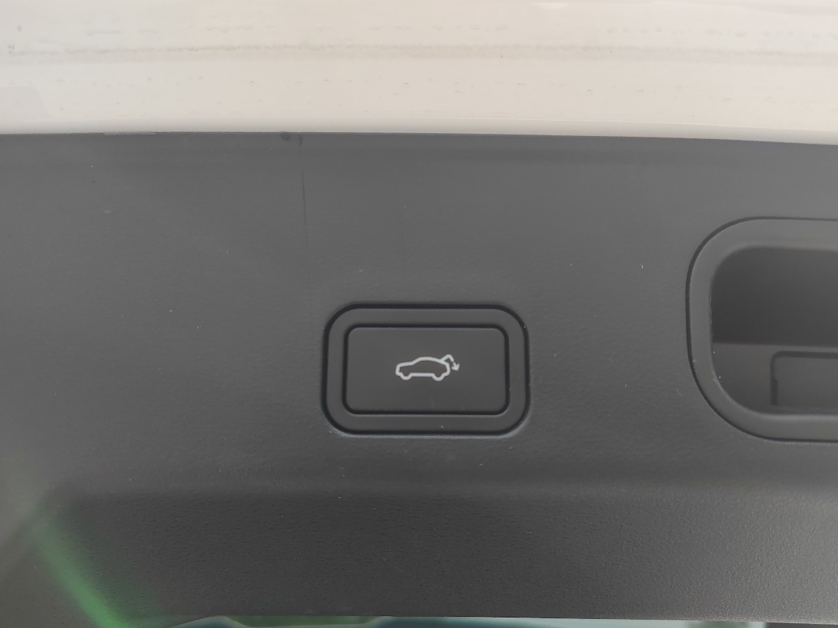 GEELY Boyue L 2023 car image #13