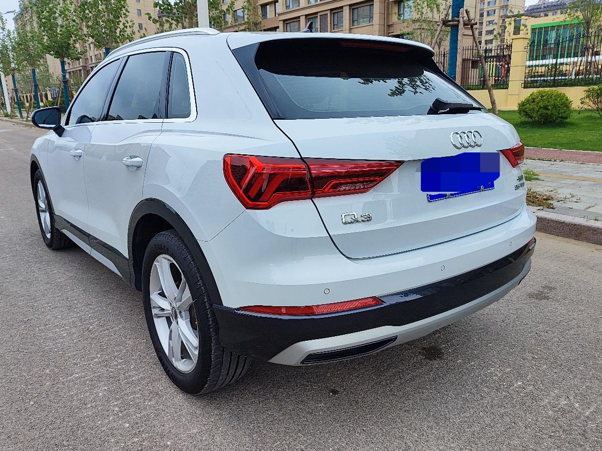 Audi Q3 2020 car image #4