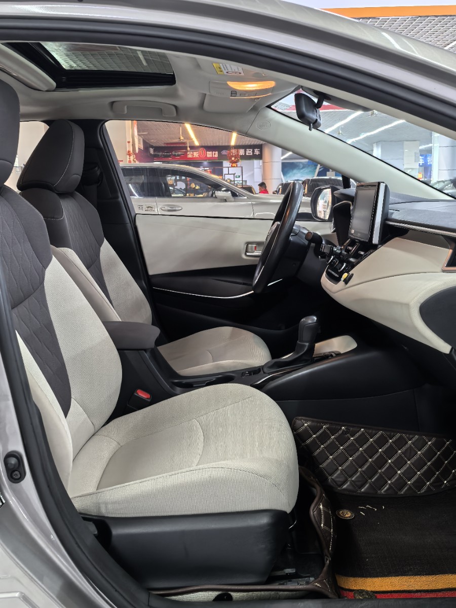 Toyota Corolla 2020 car image #12