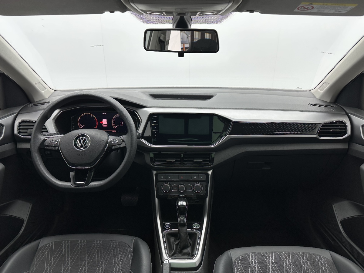 Volkswagen T-Cross 2024 #7 Volkswagen T-Cross 2024 car image #7