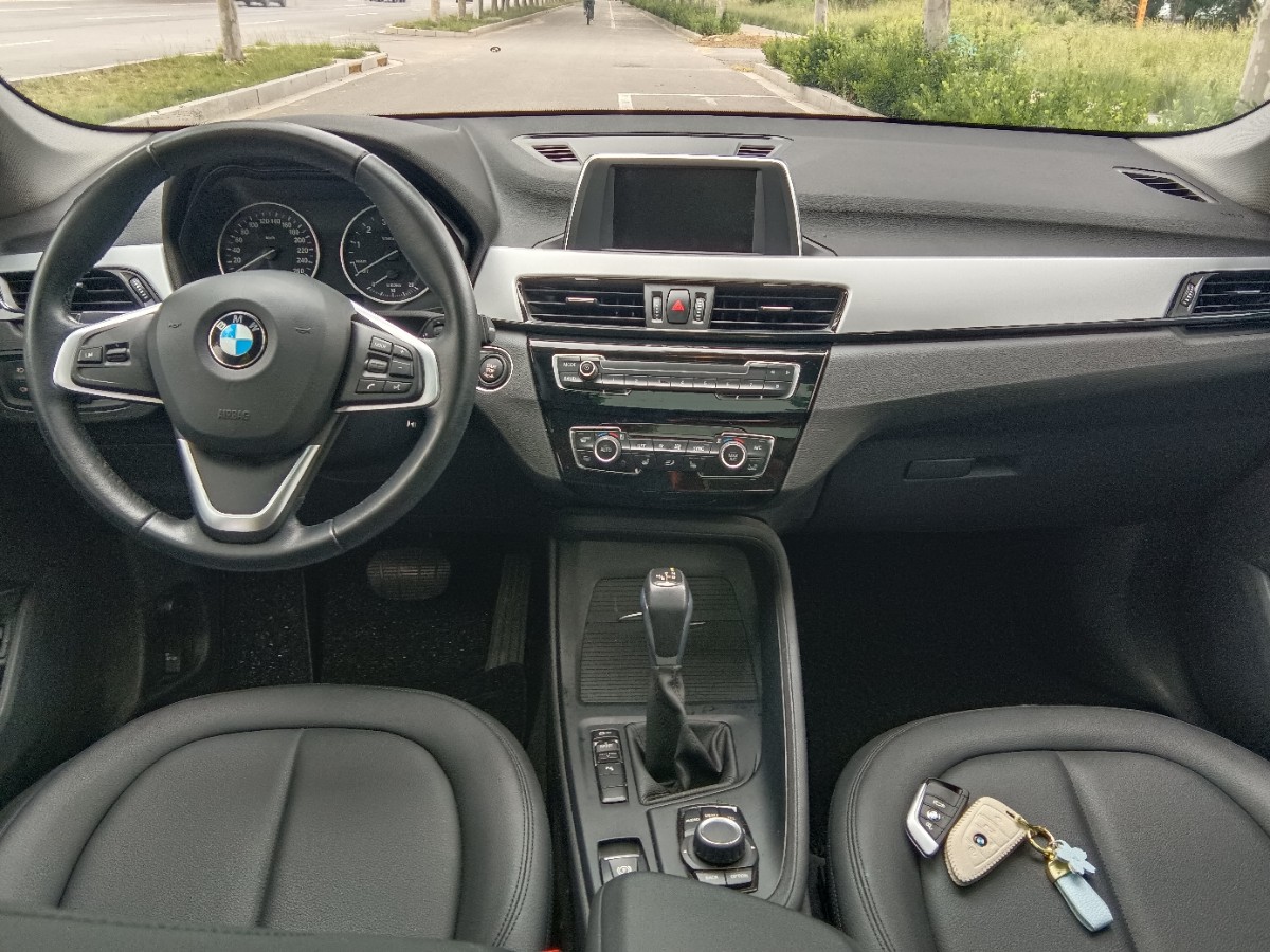 BMW X1 2017 #8 BMW X1 2017 car image #8
