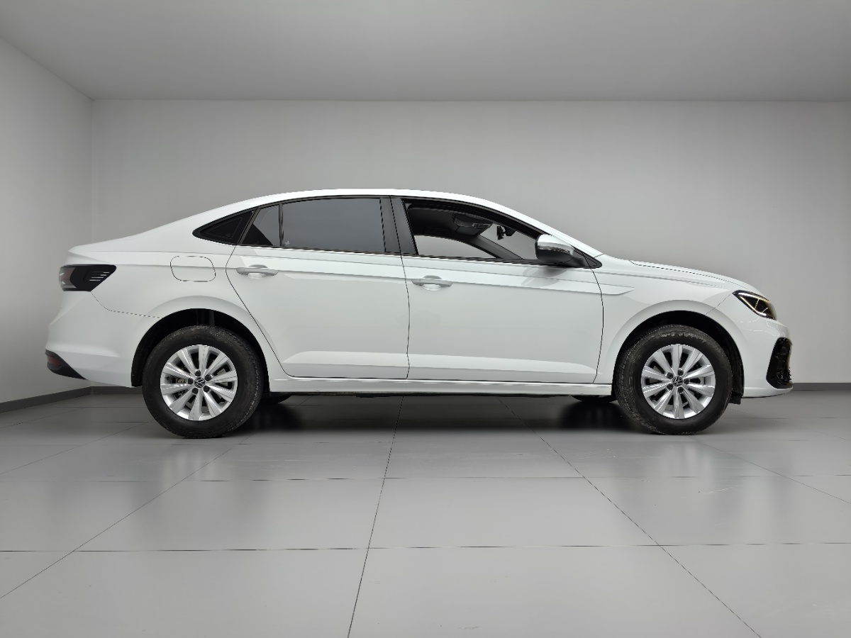 Volkswagen Lavida 2025 car image #3