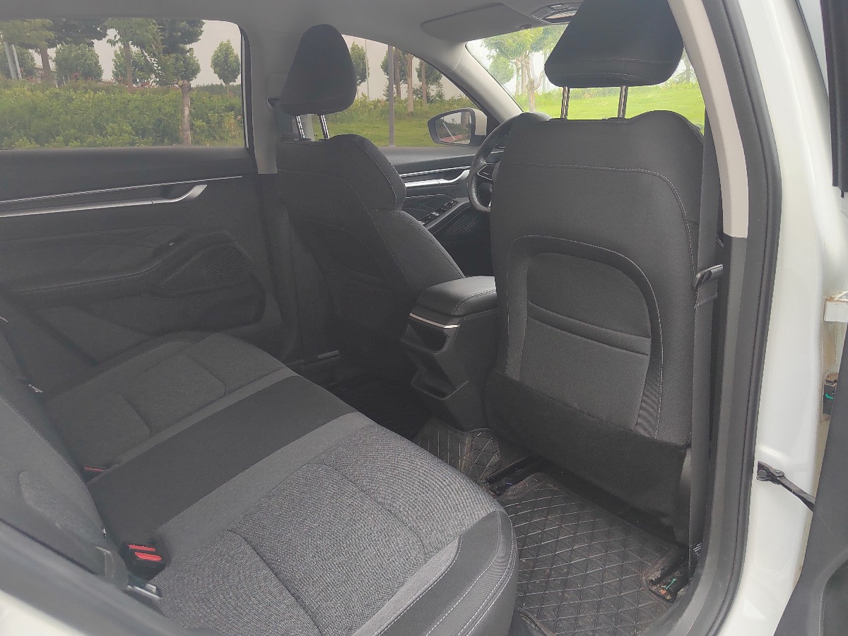 GEELY Emgrand 2024 image de voiture #11
