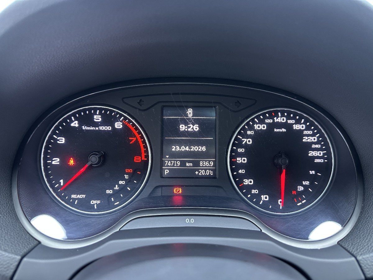 Audi A3 2017 car image #2