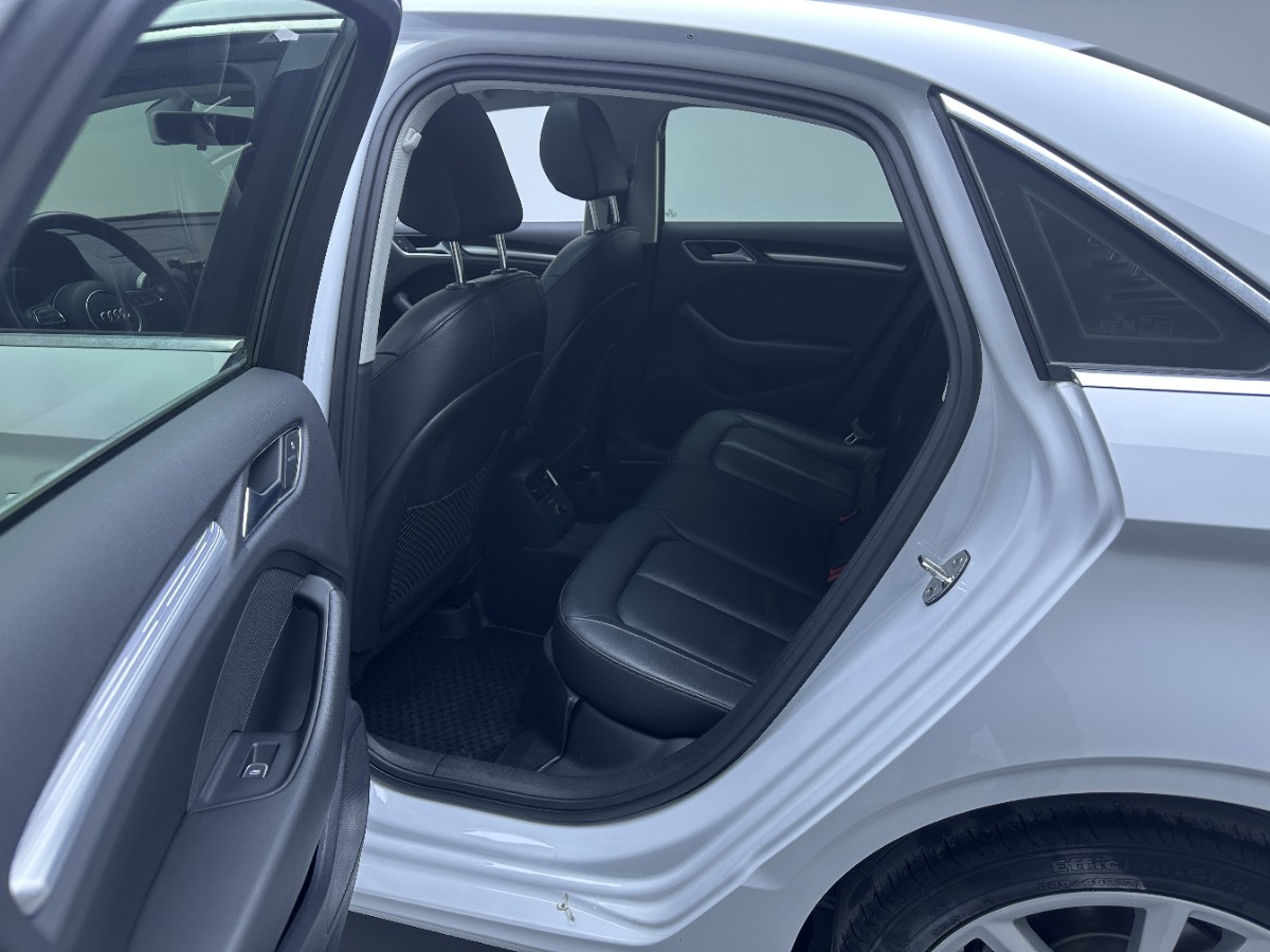 Audi A3 2017 car image #5