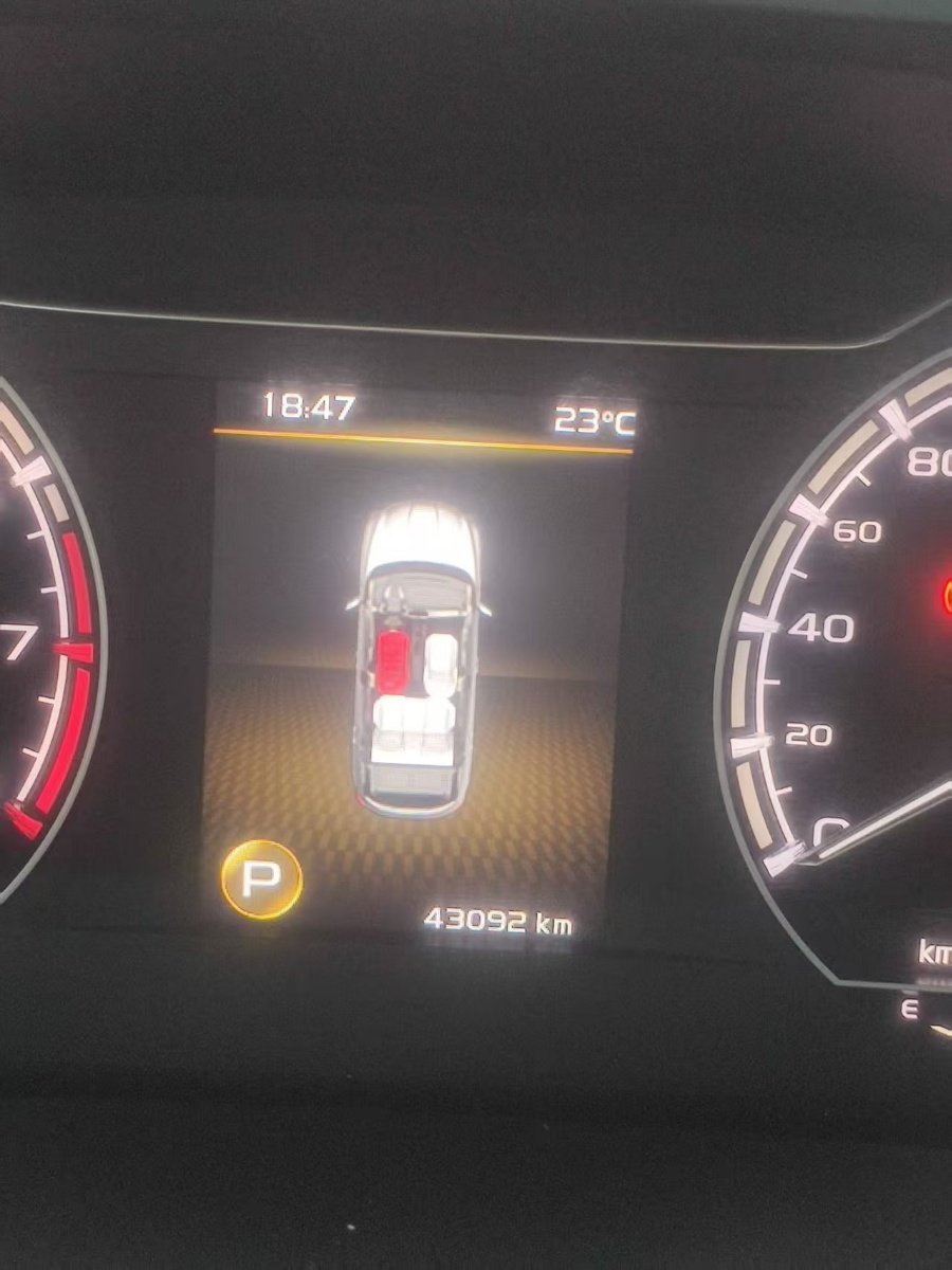 GEELY Coolray 2020 car image #4