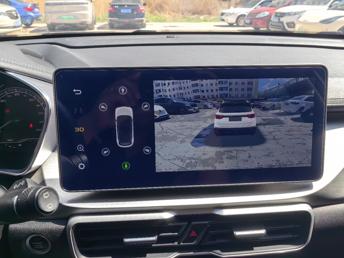 GEELY Coolray 2022 car image #12