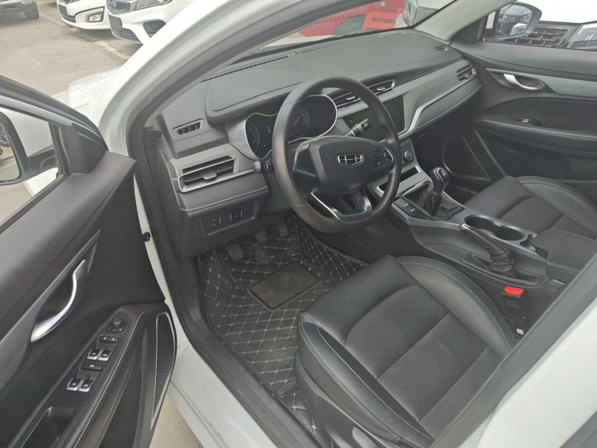 GEELY Emgrand 2022 #7 GEELY Emgrand 2022 car image #7