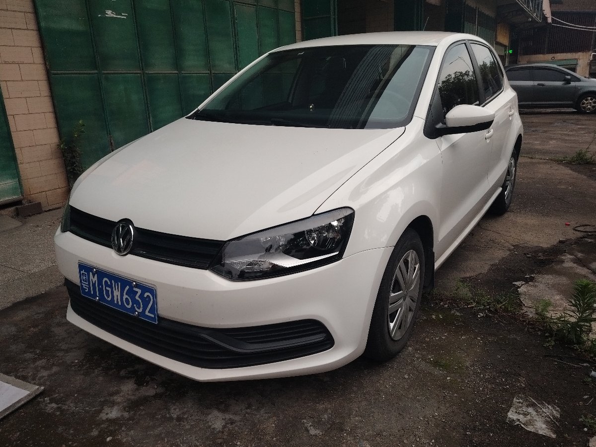Volkswagen Polo 2018 car image 