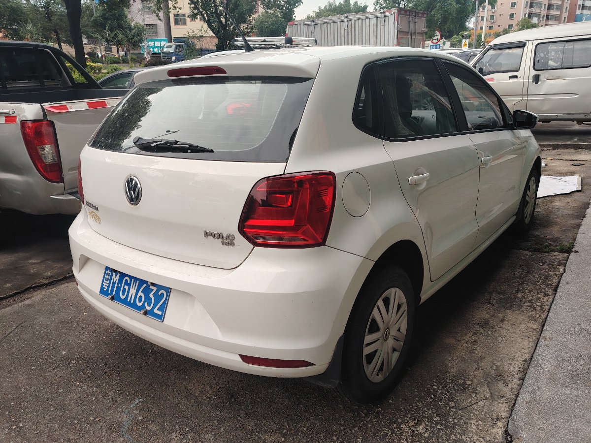 Volkswagen Polo 2018 car image #9