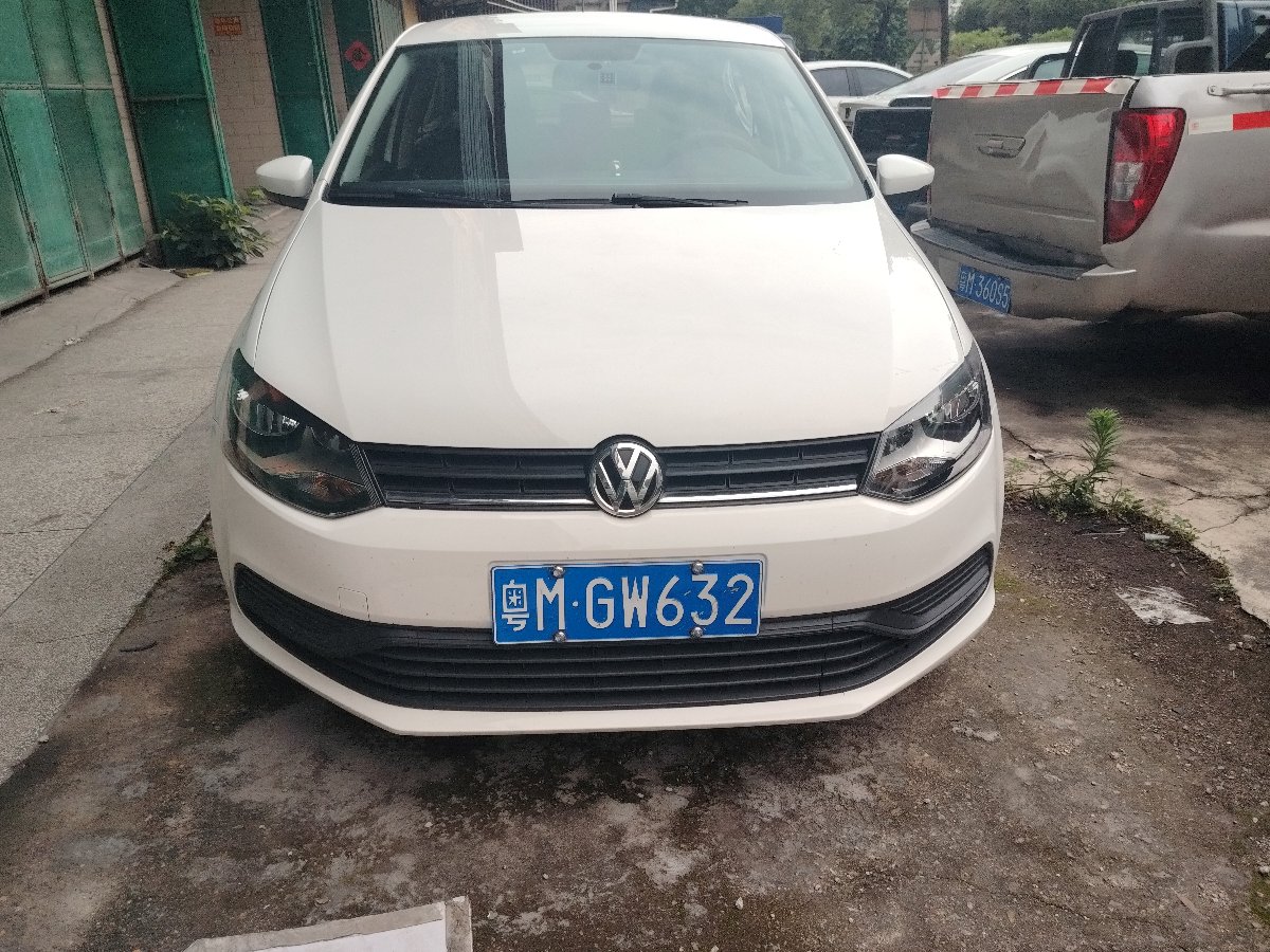 Volkswagen Polo 2018 car image #2