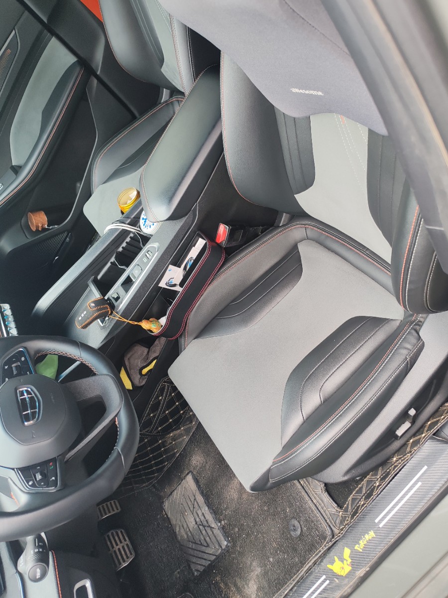 GEELY Binray 2022 image de voiture #2