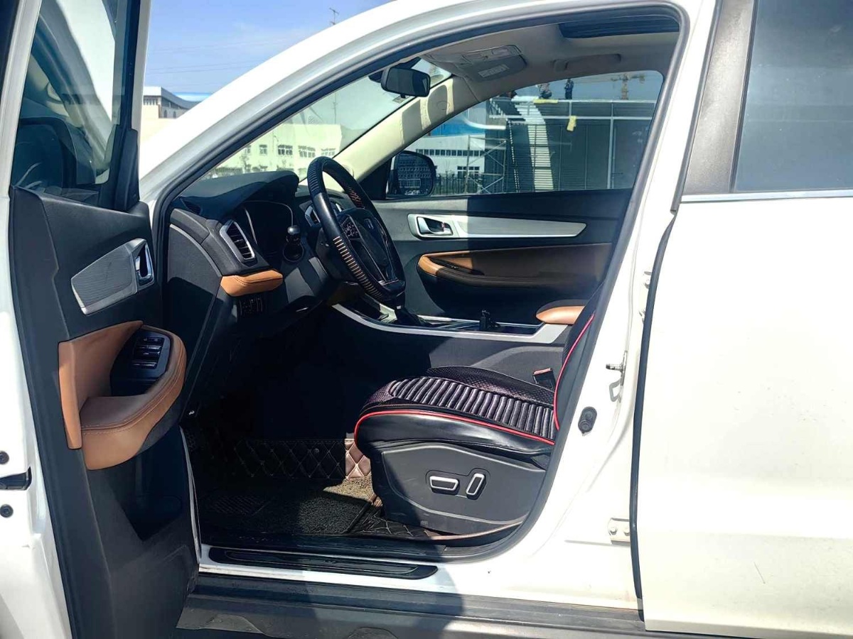 GEELY Vision X6 2019 #4 GEELY Vision X6 2019 صورة سيارة #4